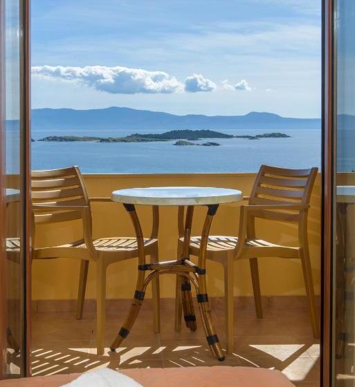 Полулюкс Вид на Море, Princess