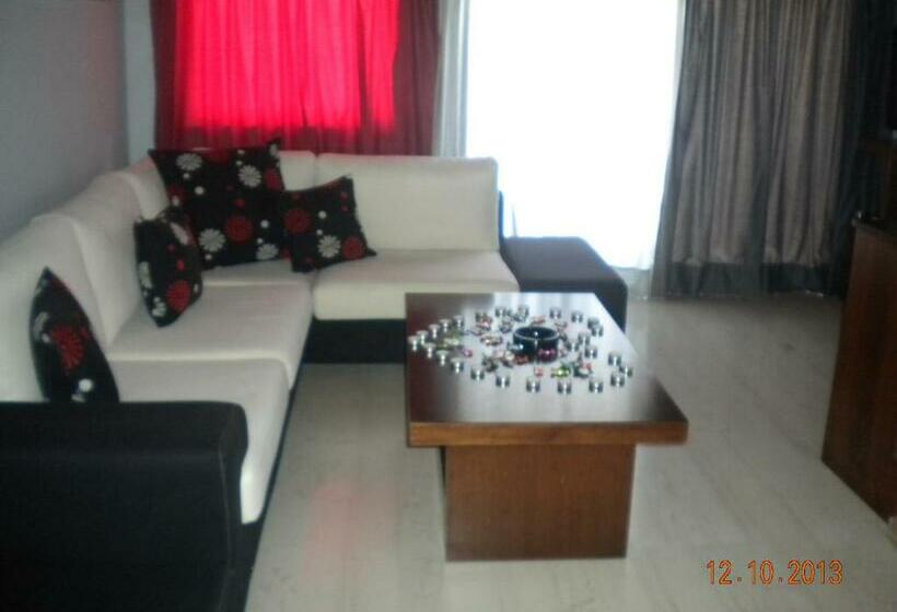 اتاق لوکس, Pension Hirolakas