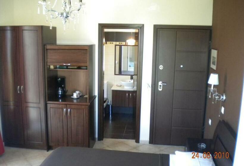 اتاق استاندارد با چشم‌انداز دریا, Pension Hirolakas