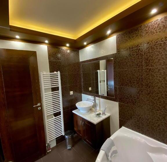 اتاق استاندارد با چشم‌انداز دریا, Pension Hirolakas