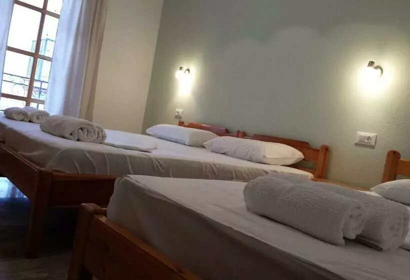 اتاق استاندارد سه تخته با بالکن, Sunrise House