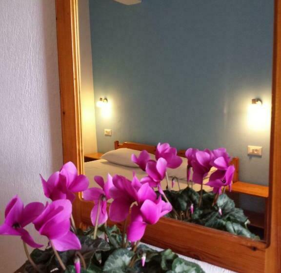 オーシャンビュースタンダードルーム, Sunrise House