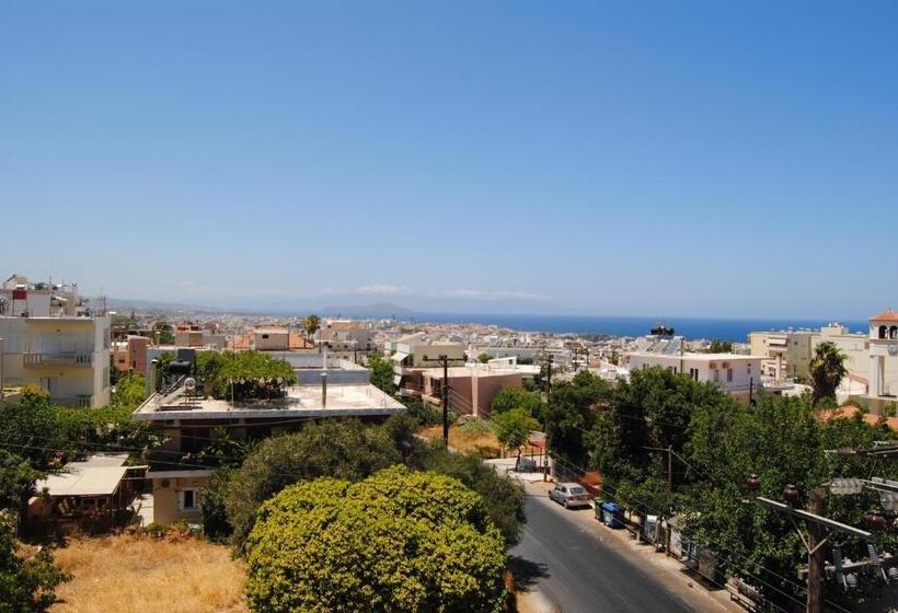 Номер Стандарт Трехместный, Theofilos City