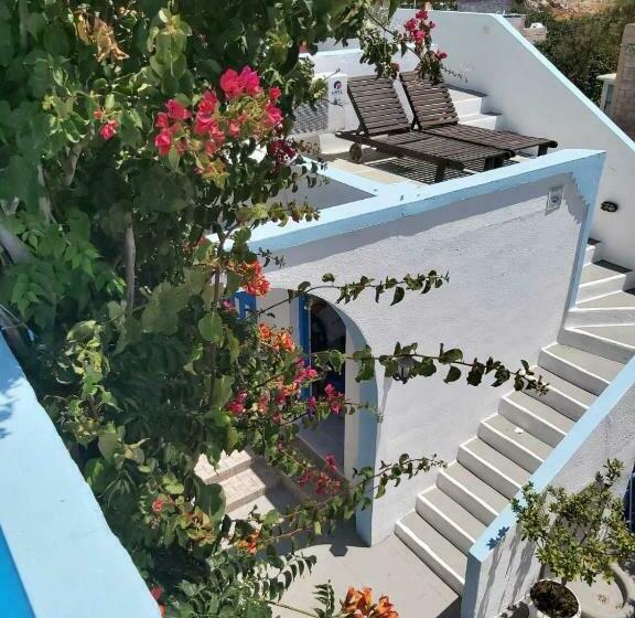 Standard Room Mountain View, Anna Maria Rooms Santorini