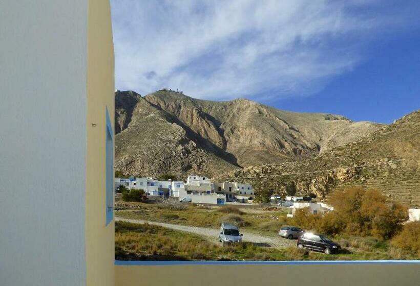 Standard Room Mountain View, Anna Maria Rooms Santorini