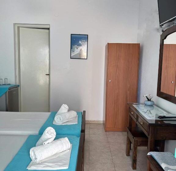 Standard Room, Anna Maria Rooms Santorini