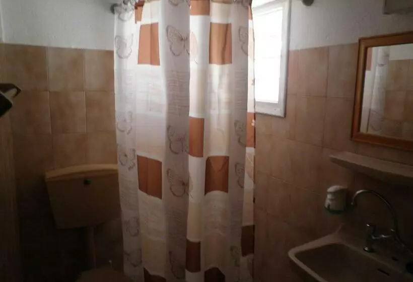 اتاق استاندارد, Eleni Rooms