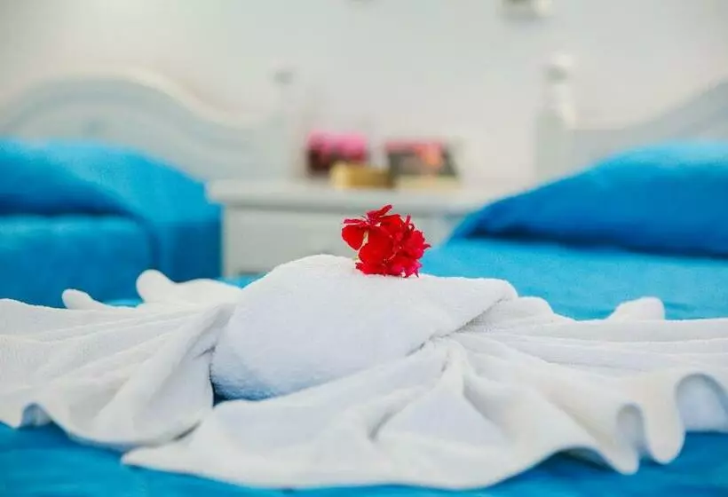 اتاق استاندارد سه نفره, Eleni Rooms