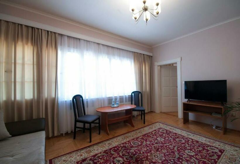 סוויטה, Art Deco Hotel Hoffmann