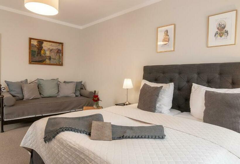 标准三人间, Boutique Hotel U Solné Brány