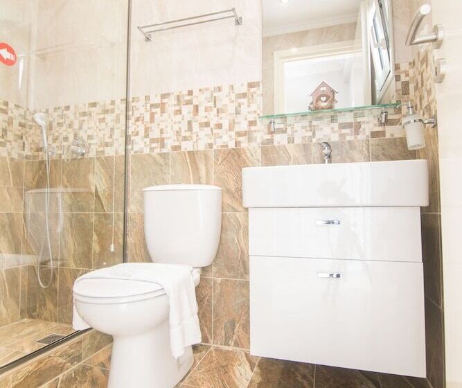 Студия Стандарт, Brentanos Apartments A View Of Paradise