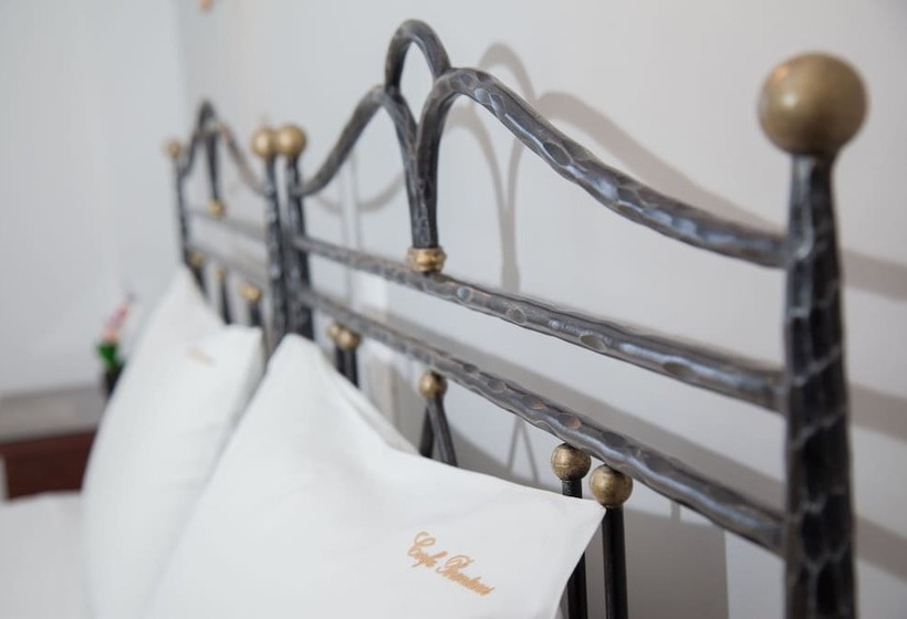 Студия Стандарт, Brentanos Apartments A View Of Paradise