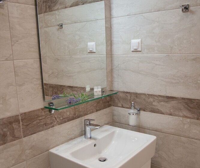 Студия Deluxe, Brentanos Apartments   A   View Of Paradise
