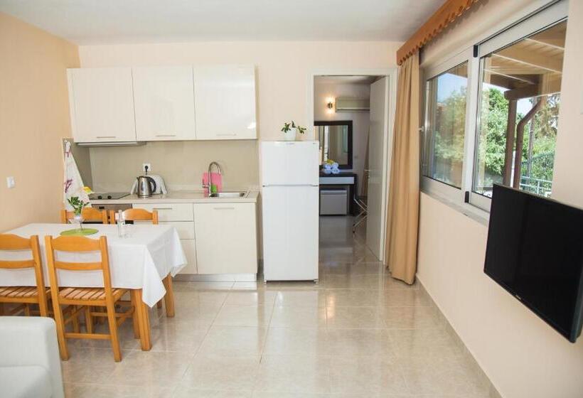 Семейные Апартаменты, Brentanos Apartments A View Of Paradise