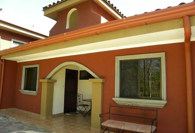 スタンダードスタジオ, Casas Del Toro Playa Flamingo