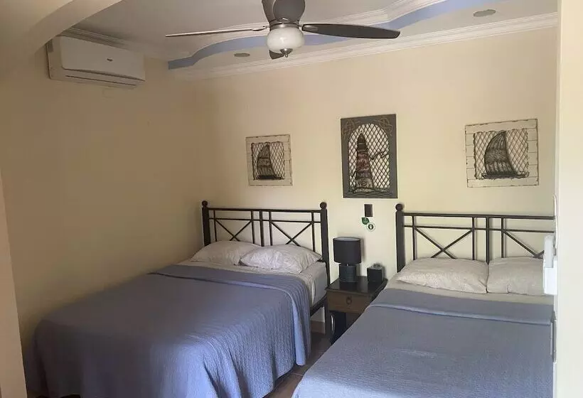 ツーベッドルーム　ヴィラ, Casas Del Toro Playa Flamingo