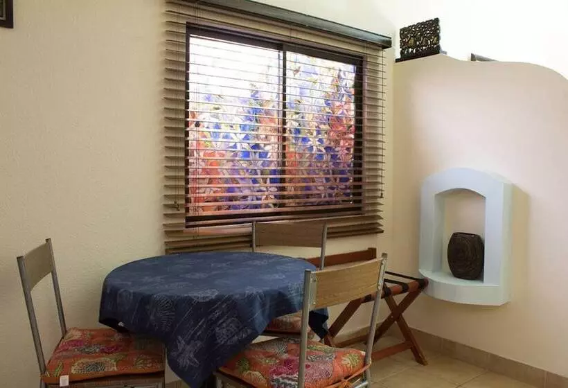 スタンダードスタジオ, Casas Del Toro Playa Flamingo