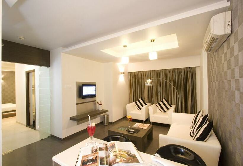 Люкс, Regenta Place Raysons Kolhapur