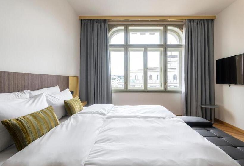 اتاق سوپریور, Numa I Laurel