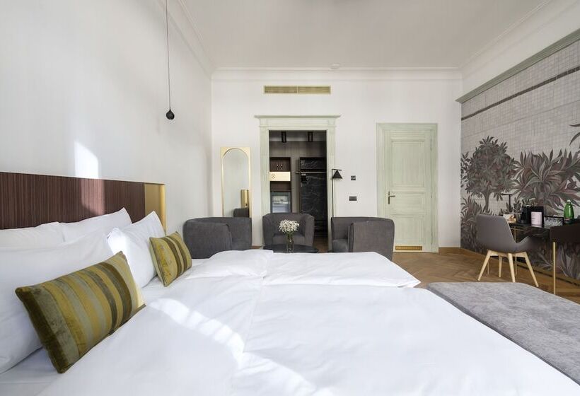 اتاق سوپریور, Numa I Laurel