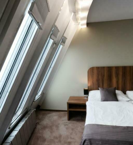 غرفة إقتصادية حمام مشترك, Ještěd