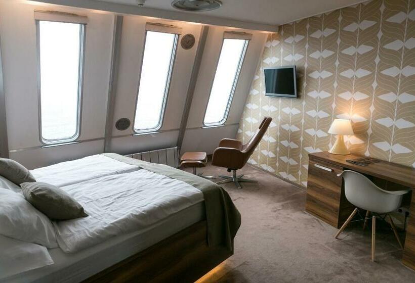 غرفة كومفورت, Ještěd