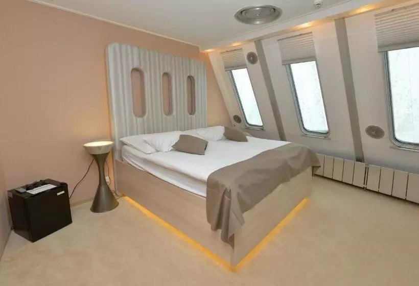 Suite, Ještěd