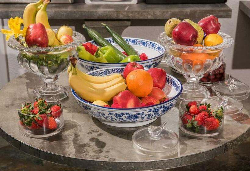 غرفة قياسية, Leandros