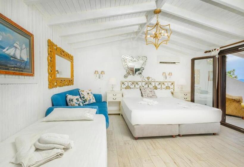 جناح جونيور مطلّ علي البحر, Leandros