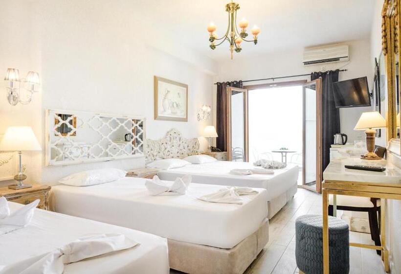 غرفة سوبيريور رباعية, Leandros