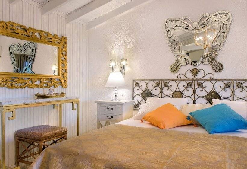 جناح جونيور مطلّ علي البحر, Leandros