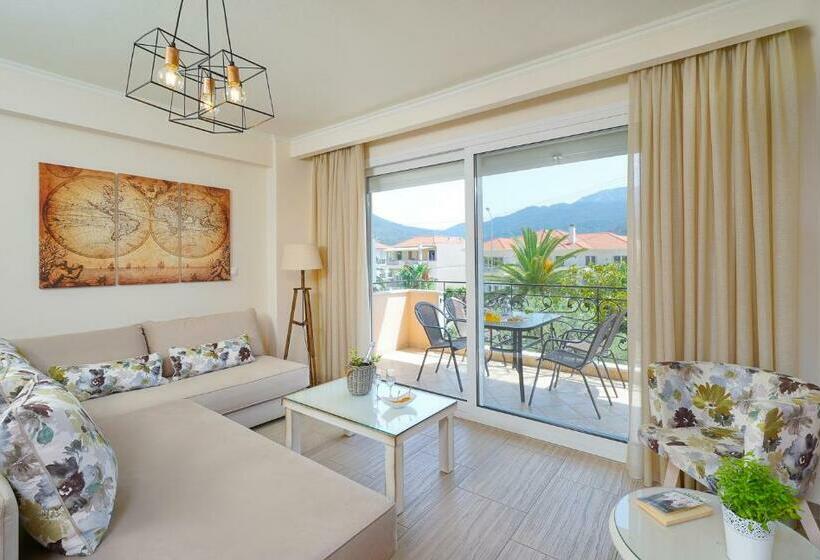 패밀리 스위트, Luxury Villa Fotini