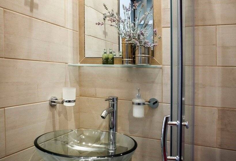 エコノミールーム, Luxury Villa Fotini