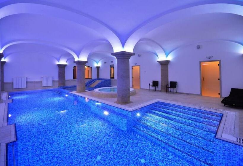 غرفة قياسية, Malý Pivovar