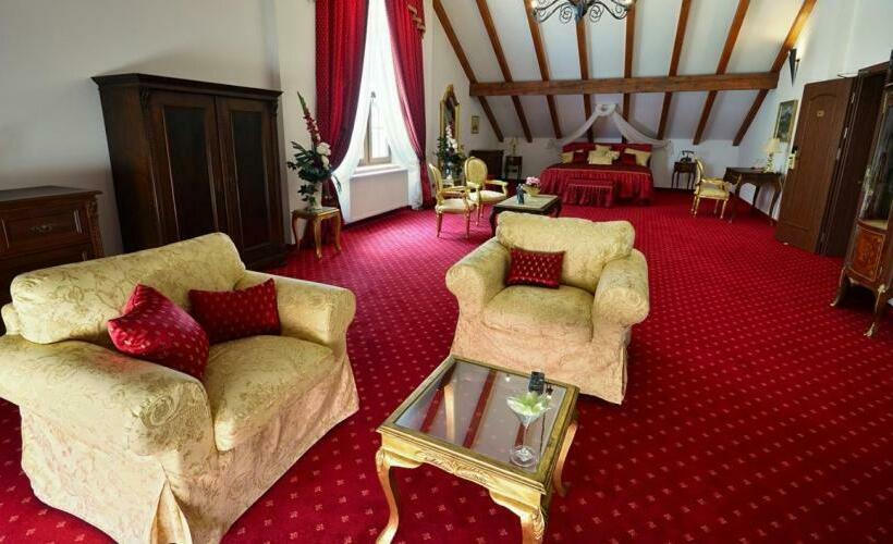 غرفة قياسية, Malý Pivovar