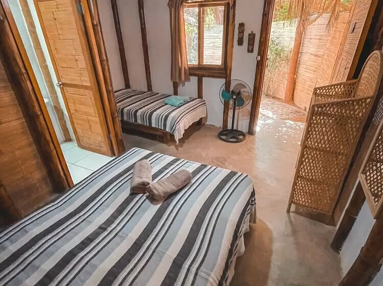 Standard Yhden Hengen Huone, Naif Rustic & Ecologic Lodge