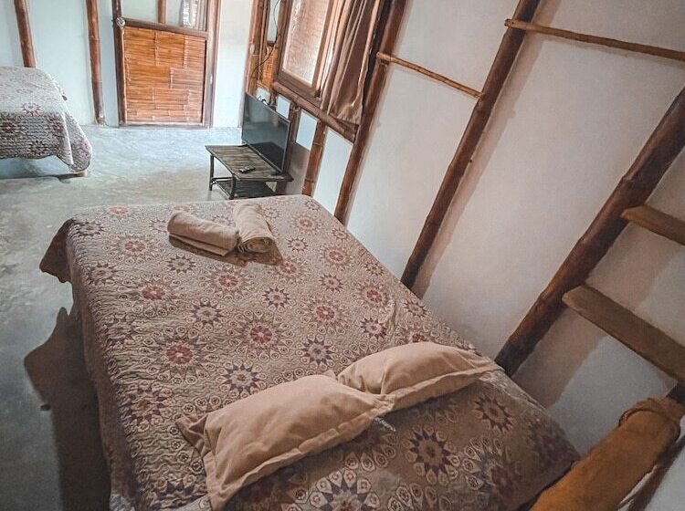 スタンダードトリプルルーム, Naif Rustic & Ecologic Lodge