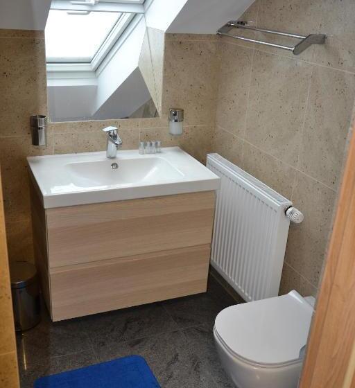 חדר סטנדרט לארבעה, Penzion Aurooms