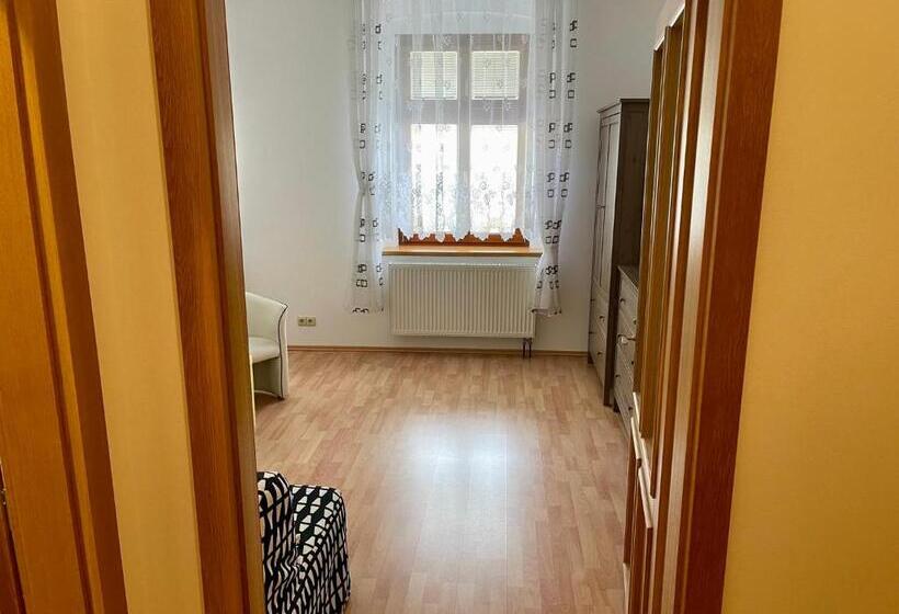 חדר סטנדרט לשלושה, Penzion U Vlčků