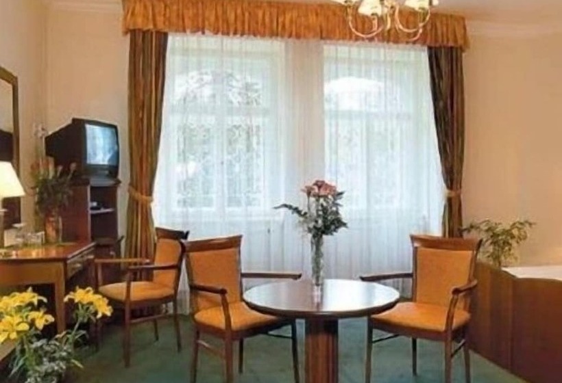 غرفة قياسية, Sant Georg Garni