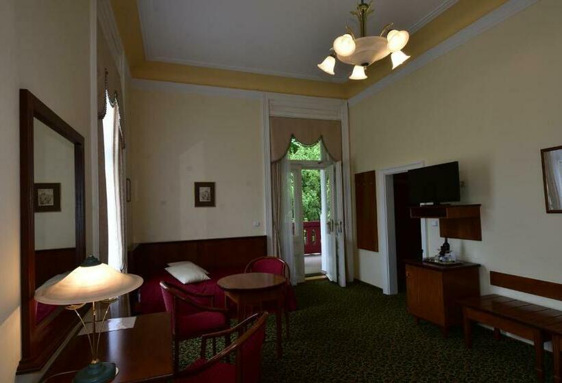 غرفة قياسية مزوَّدة بشُرفة, Sant Georg Garni