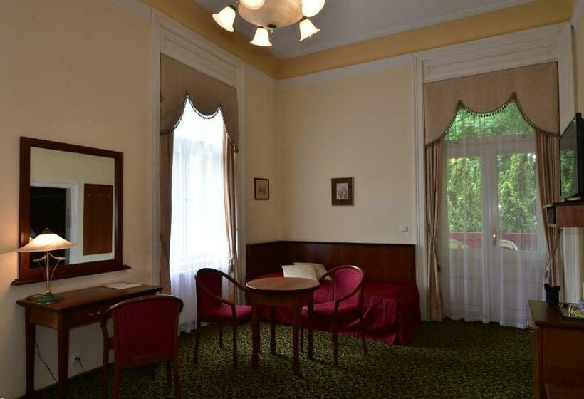 غرفة قياسية مزوَّدة بشُرفة, Sant Georg Garni