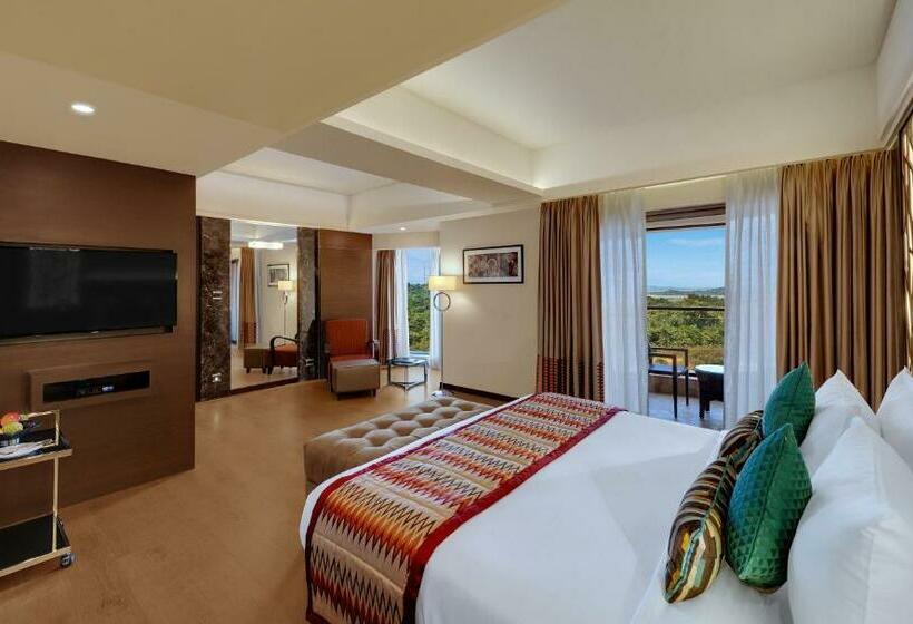 Люкс, The Fern Kadamba Hotel And Spa