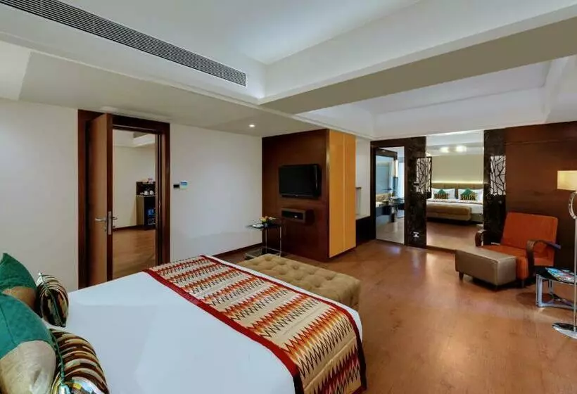 スイート, The Fern Kadamba Hotel And Spa