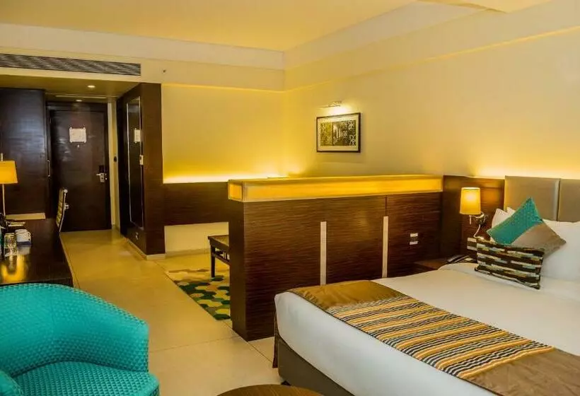 スーペリアールーム, The Fern Kadamba Hotel And Spa