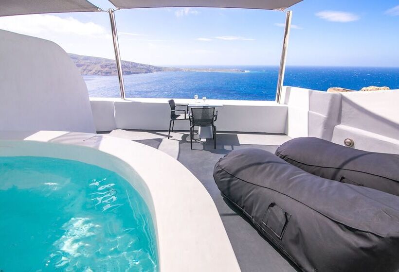 سوئیت دولوکس با چشم‌انداز, Oia Memories Suites