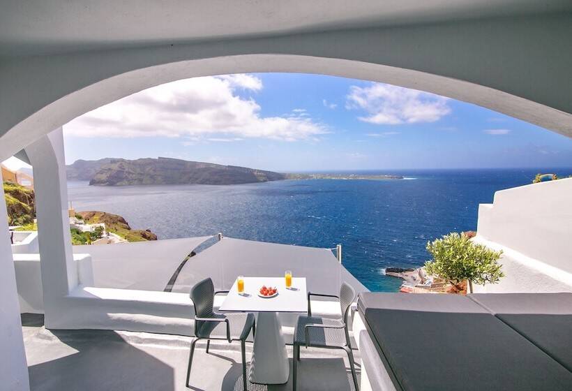 Superior suite with view, Oia Memories Suites