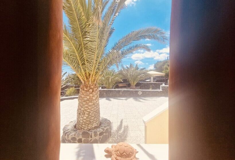 חדר סטנדרט לשלושה, Villa Danezis