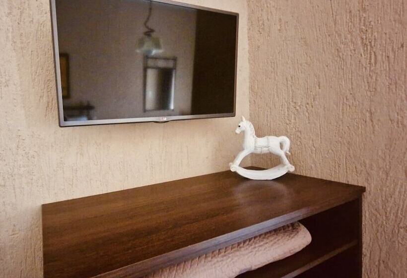 חדר סטנדרט לשלושה, Villa Danezis