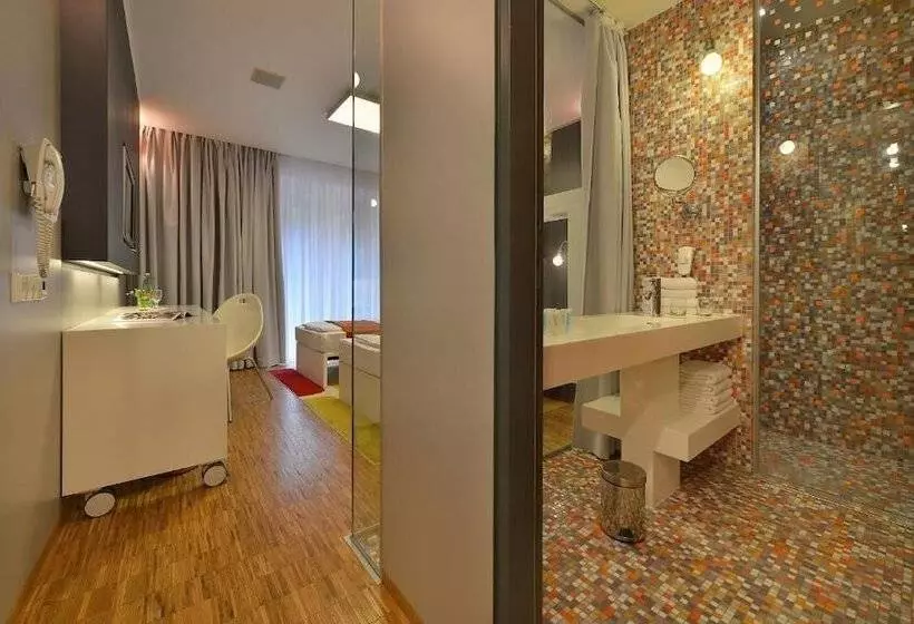 スーペリアトリプルルーム, Omnia Hotel Relax & Wellness